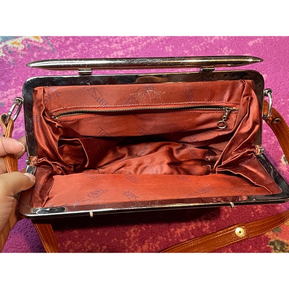 1970s Ruth Saltz Tan Leather Handbag - Picture 6 of 9